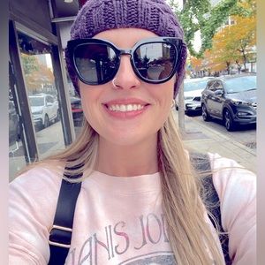 Meet your Posher, Shelly